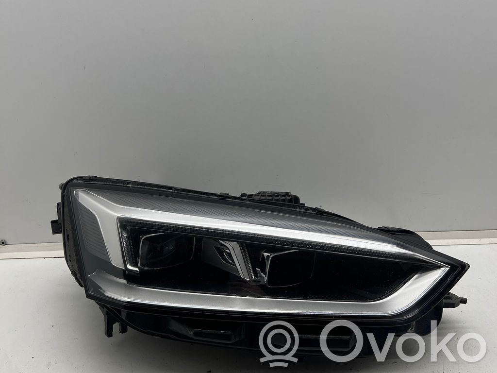 Audi A5 Headlight/headlamp 