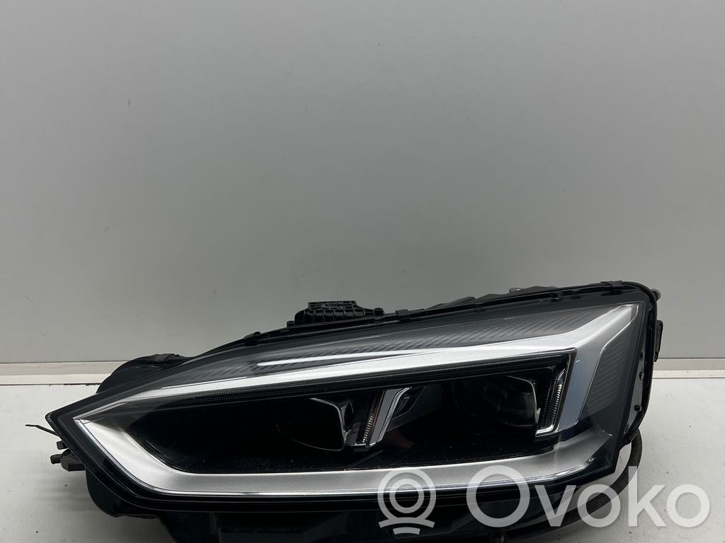 Audi A5 Headlight/headlamp 
