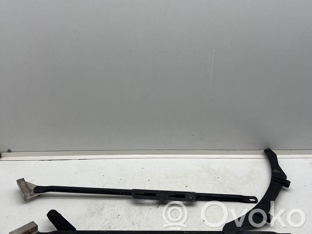 Volvo XC90 Suport panou fixare radiatoare 