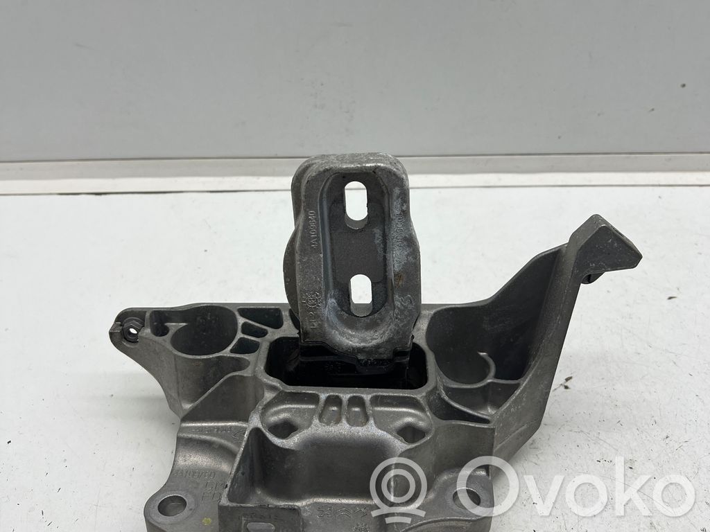 DS Automobiles 3 Crossback Engine mount bracket 