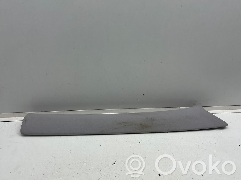 Maserati Quattroporte (A) Revêtement de pilier 