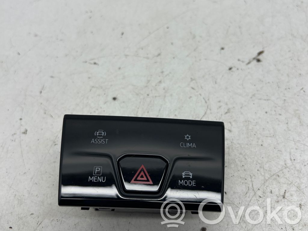 Volkswagen Golf VIII Botón interruptor de luz de peligro 