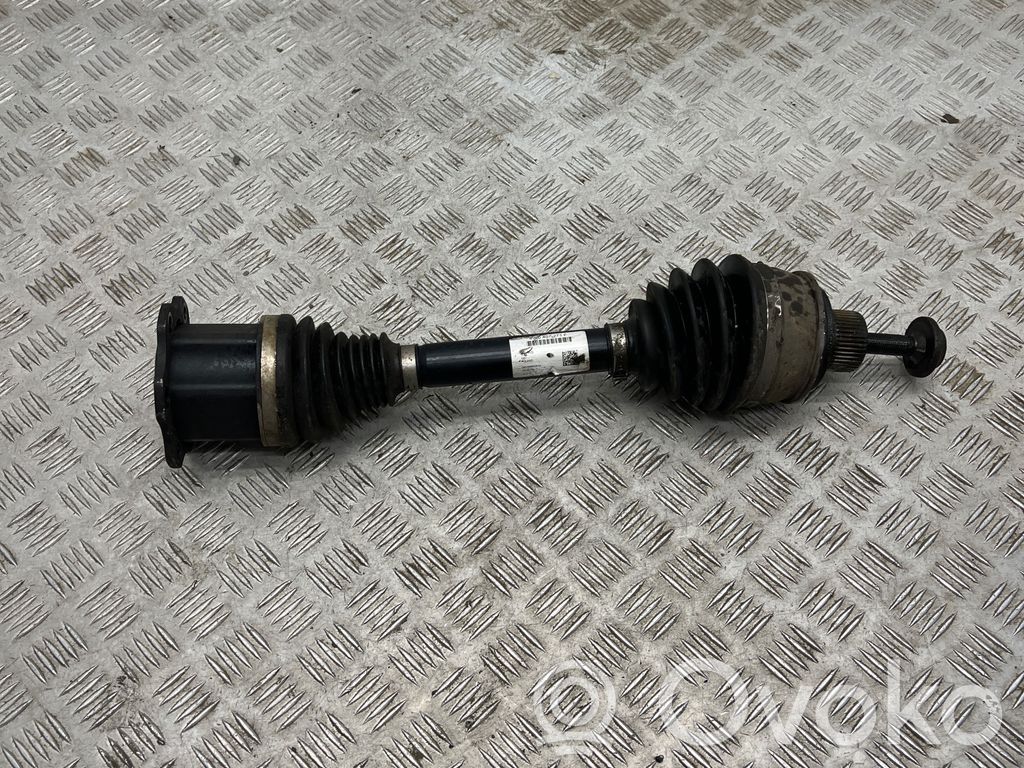 Audi A4 S4 B9 8W Półoś przednia 