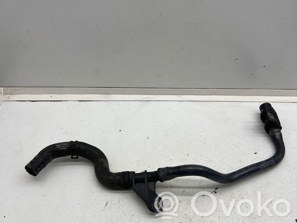 Audi A4 S4 B9 8W Conductă/furtun lichid de răcire motor 