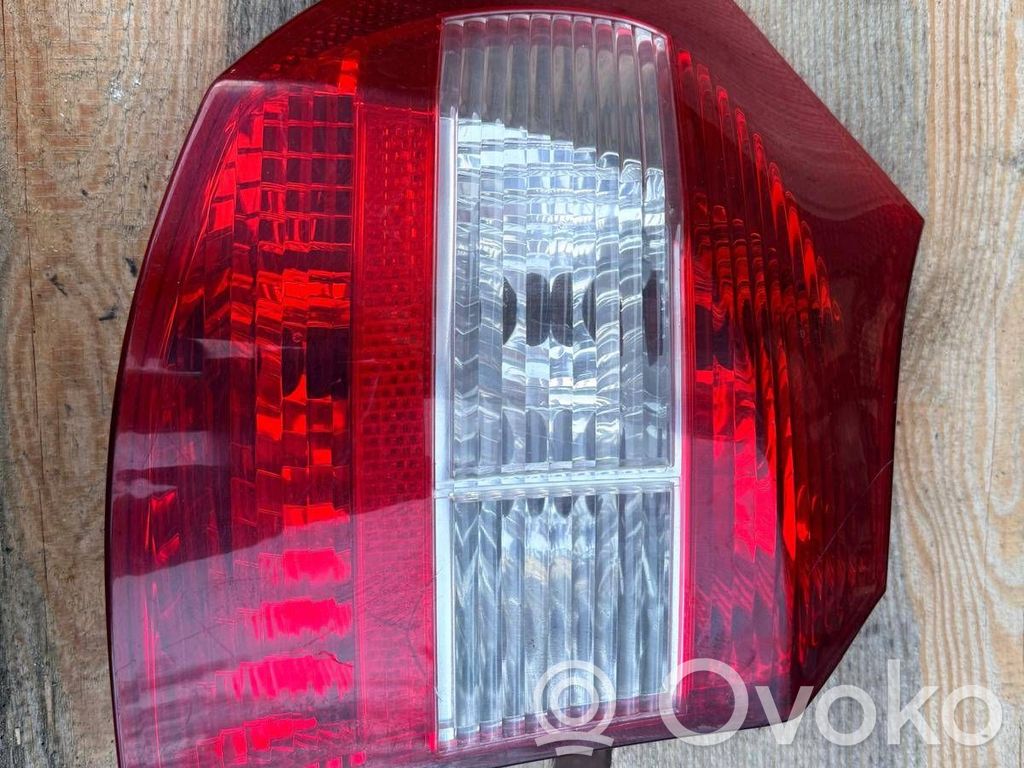 Rear/tail lights   6924501