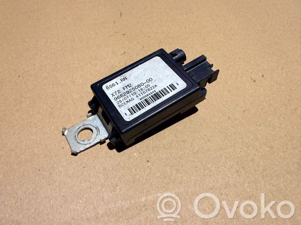 Citroen C5 Antenos stiprintuvas 