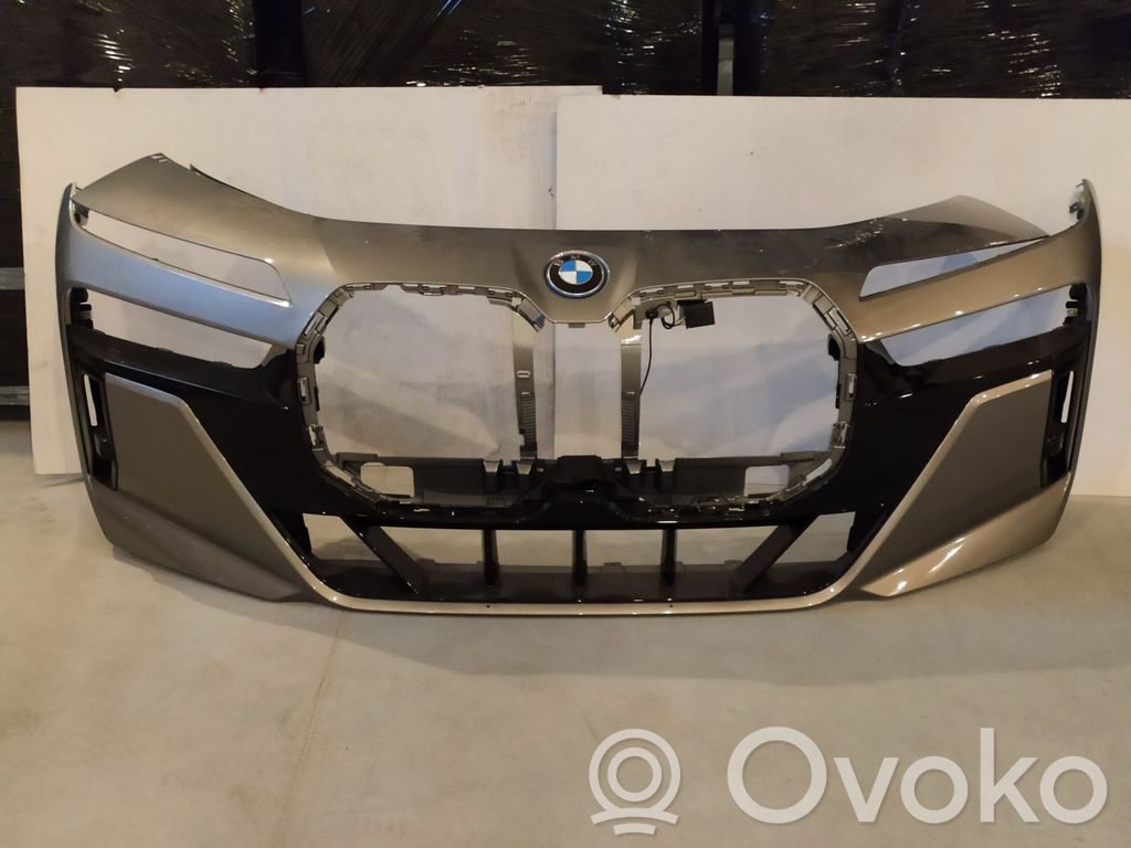 BMW 7 G70 Front bumper 