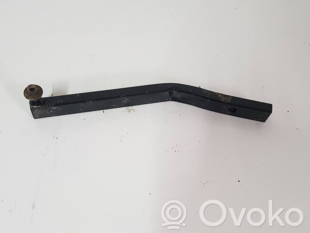 Audi A5 8T 8F Radiator support slam panel bracket 
