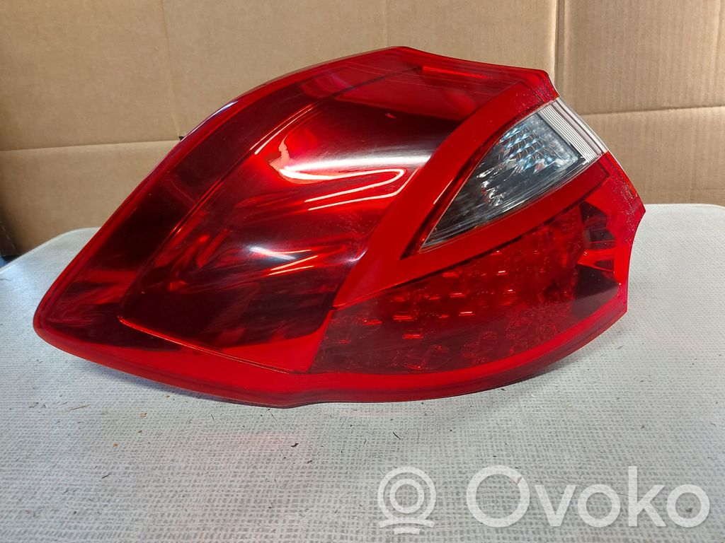Takavalot   92401A2200