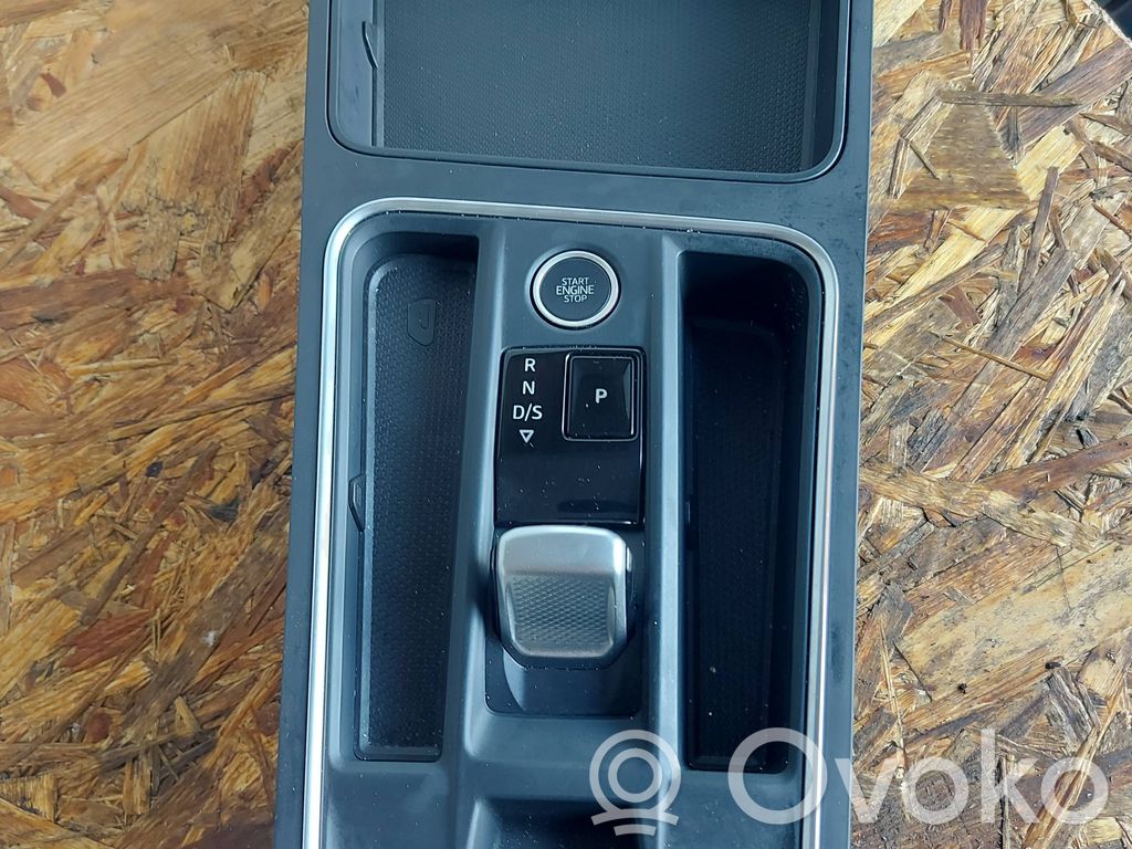 Seat Leon IV Gear shifter surround trim plastic 