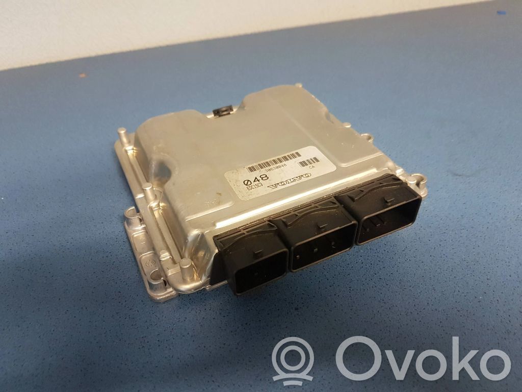 Engine control unit/module   8200126494,28SA5006,0281010441