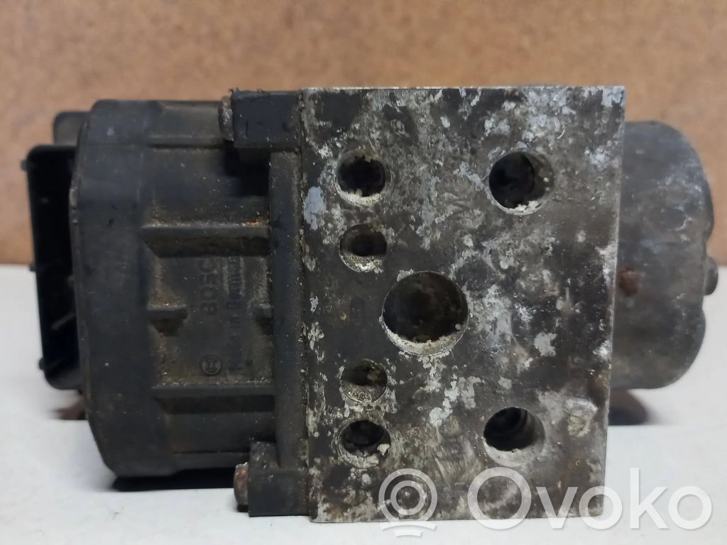 ABS-pumppu   273004172