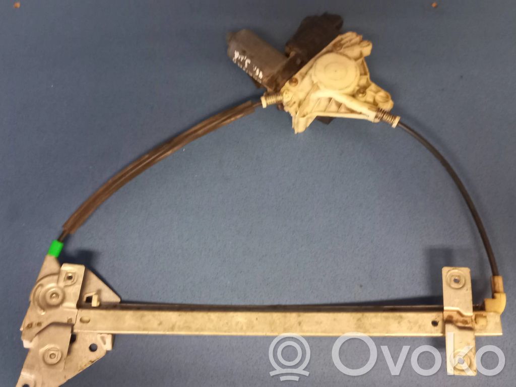 Mitsubishi Carisma Motor macara geam ușă spate 