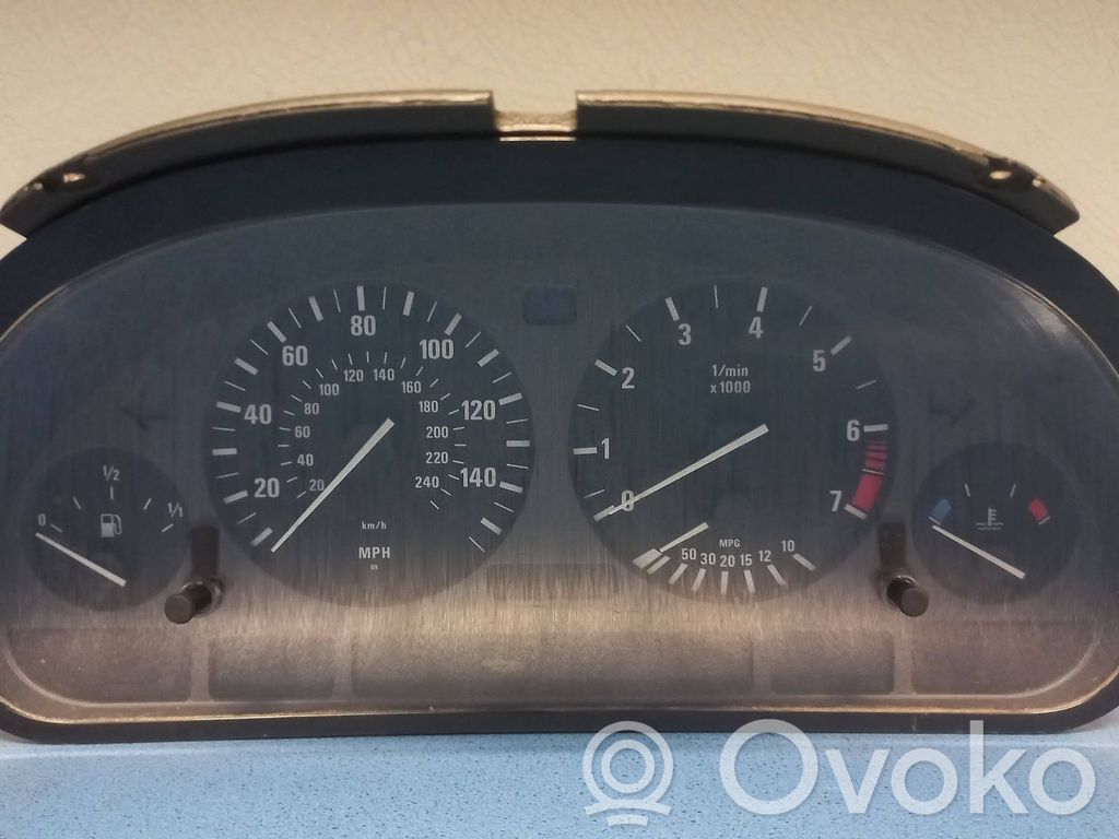 BMW 5 E39 Speedometer (instrument cluster) 
