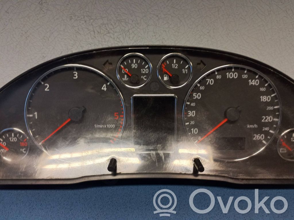 Audi A6 S6 C5 4B Vitezometru (grup de instrumente) 
