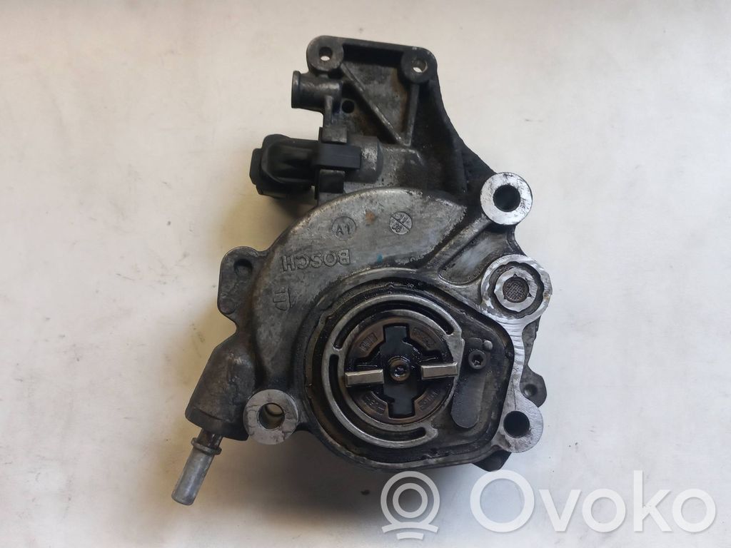 Peugeot 407 Bomba de vacío 
