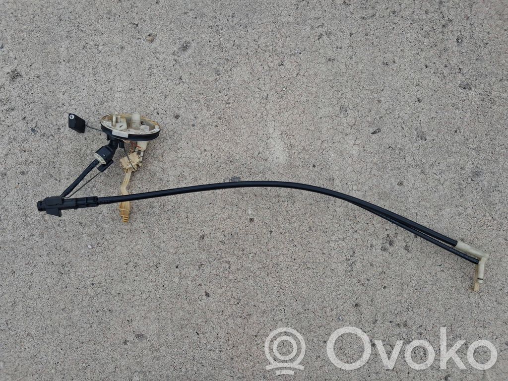 BMW 5 E39 Polttoainesäiliön pumppu 