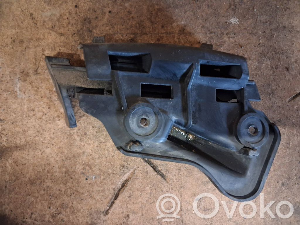 Volkswagen Golf Plus Front bumper mounting bracket 