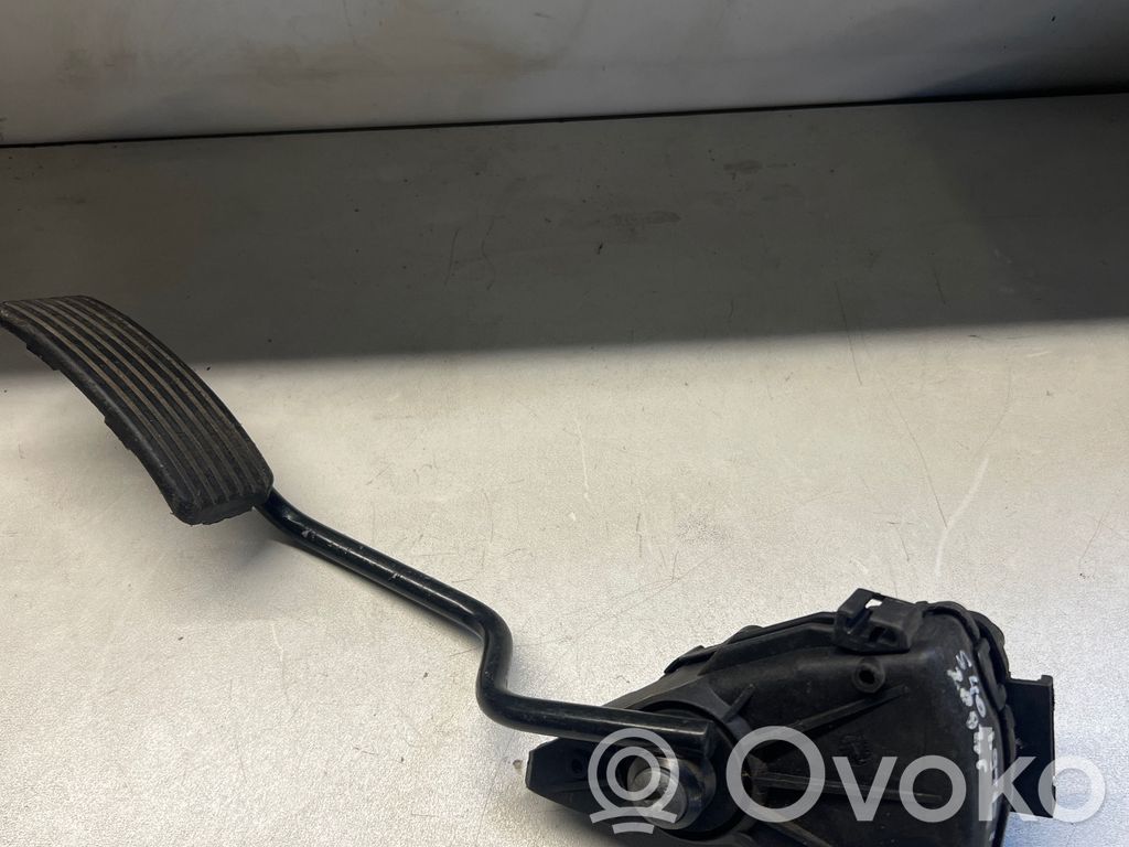Volvo S40, V40 Kaasupoljin 