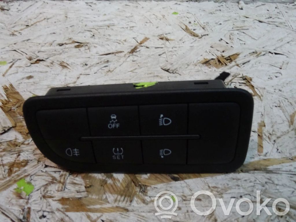 Fiat Tipo Other switches/knobs/shifts 