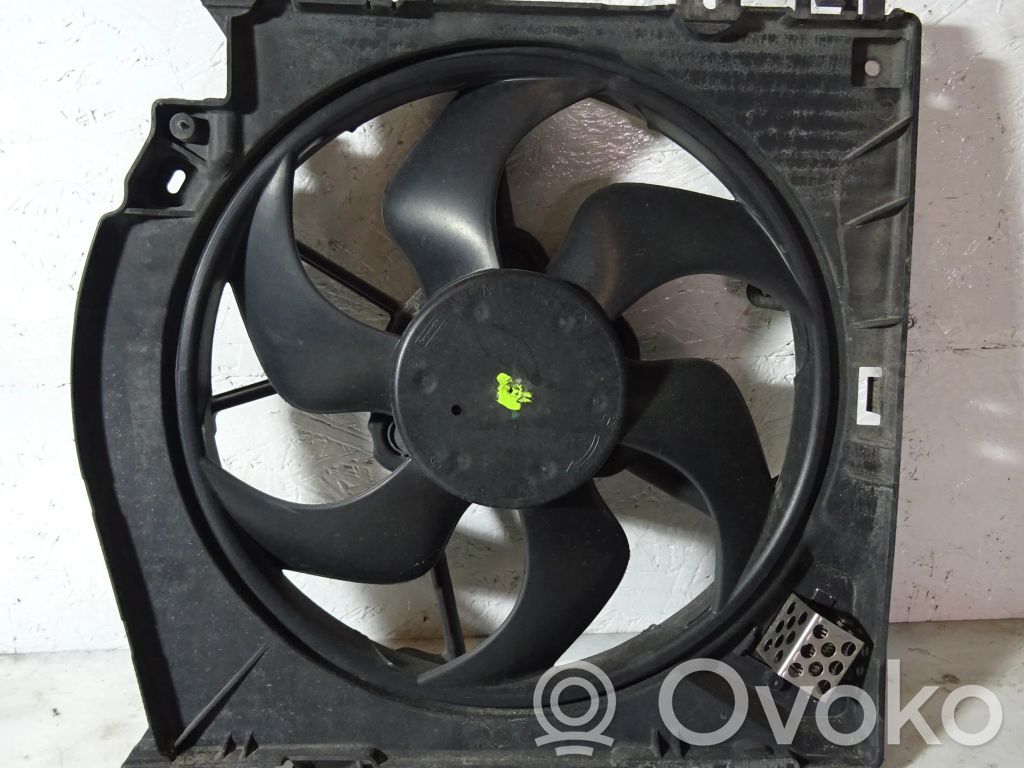 Renault Clio III Ventilator electric răcire radiator 