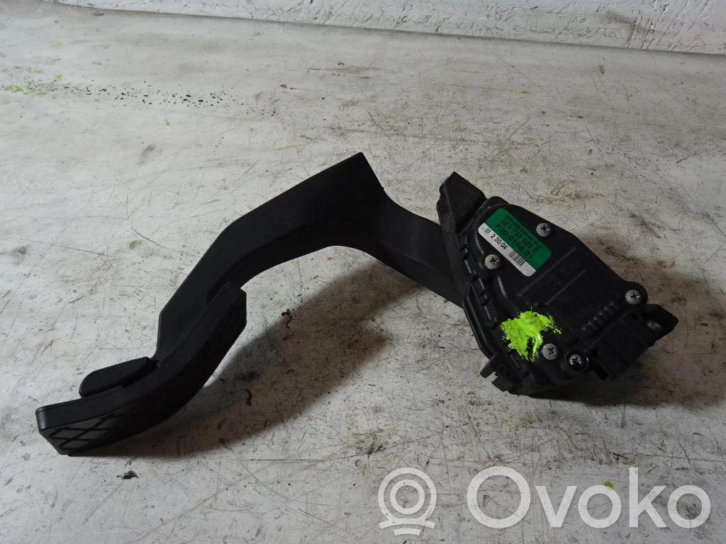 Audi A8 S8 D3 4E Accelerator throttle pedal 
