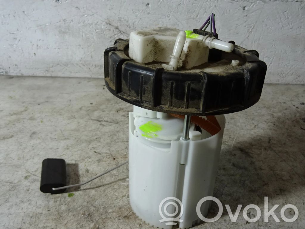 Ford Courier Bomba interna de combustible 