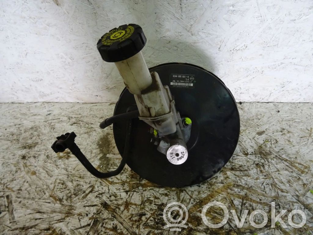 Renault Clio III Brake booster 