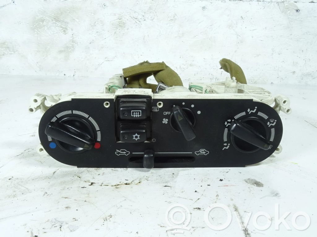 Mitsubishi Colt Unidad de control climatización 