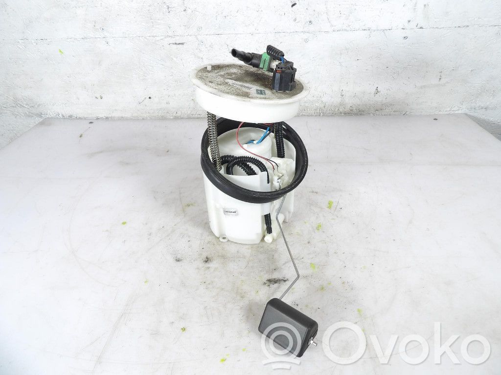 Mazda CX-3 Bomba interna de combustible 