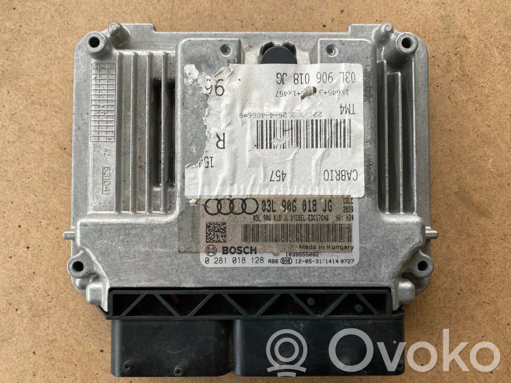 Audi A5 8T 8F Engine control unit/module 