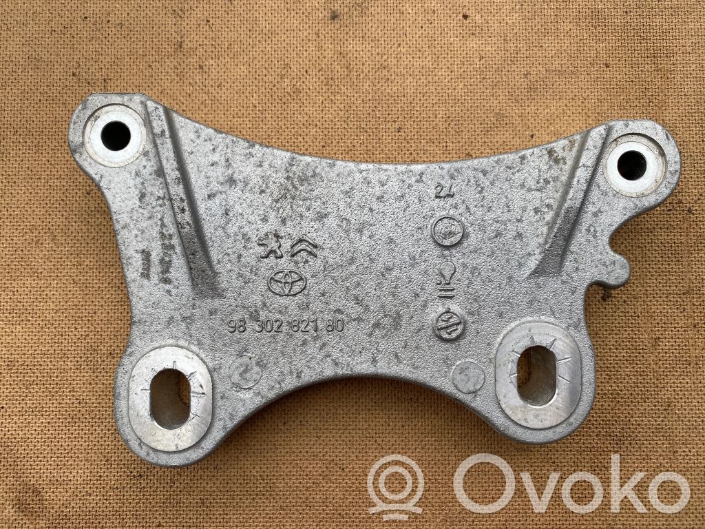 Engine mount bracket   9830282180