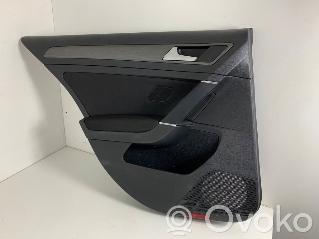 Volkswagen Golf VII Boczki / Poszycie drzwi tylnych 