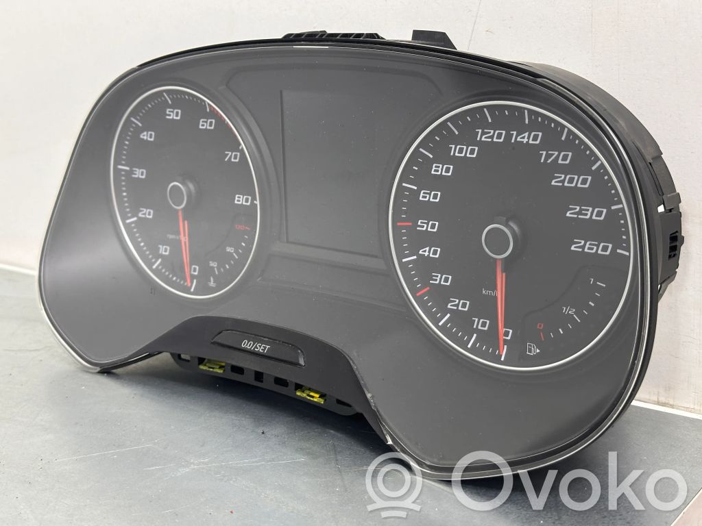 Seat Leon (5F) Speedometer (instrument cluster) 