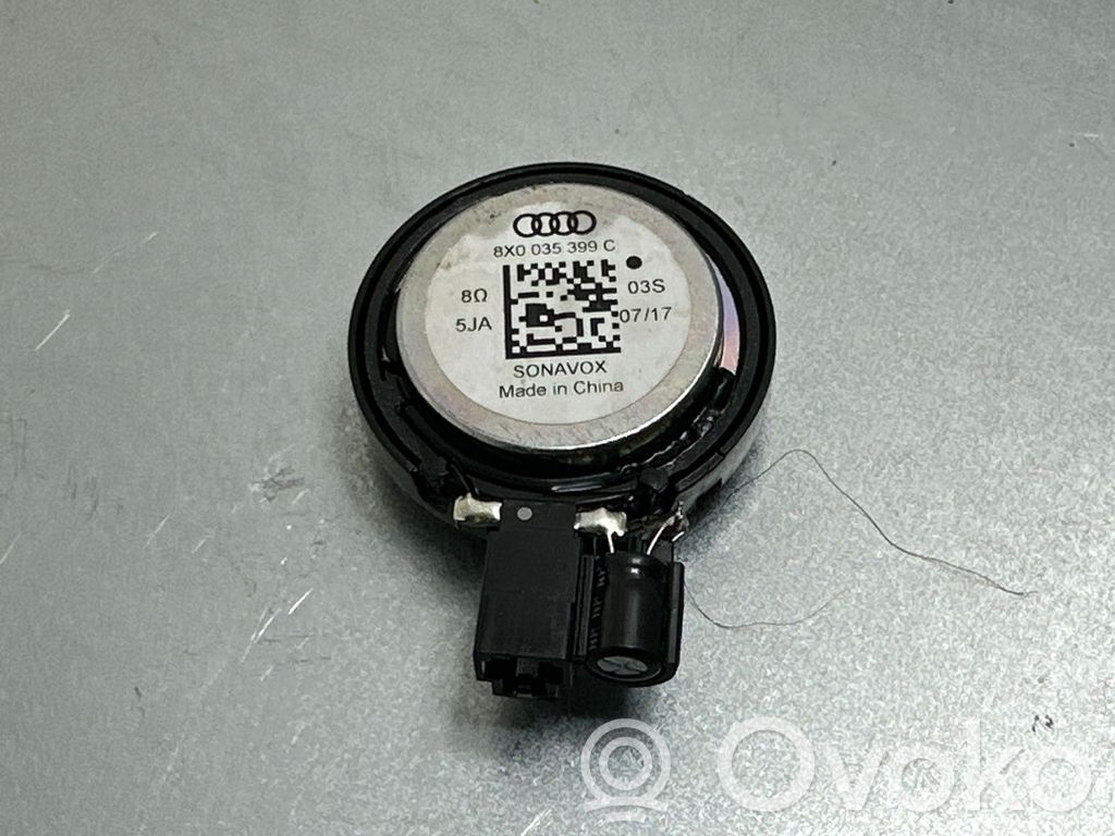 Audi Q3 8U Altavoz de alta frecuencia en la puerta delantera 