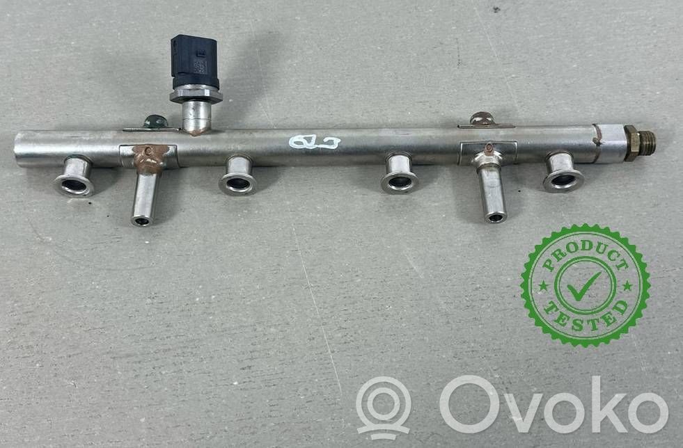 Audi Q3 8U Kraftstoffverteiler Einspritzleiste Verteilerrohr 