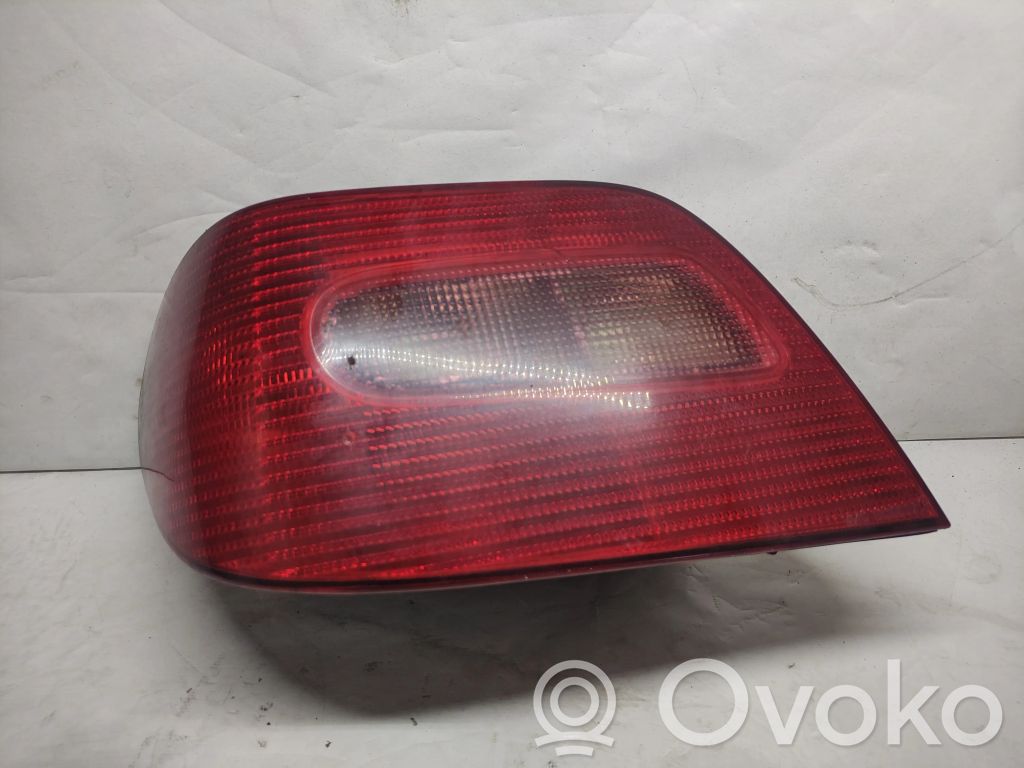 Citroen Xsara Aizmugurējais lukturis virsbūvē 