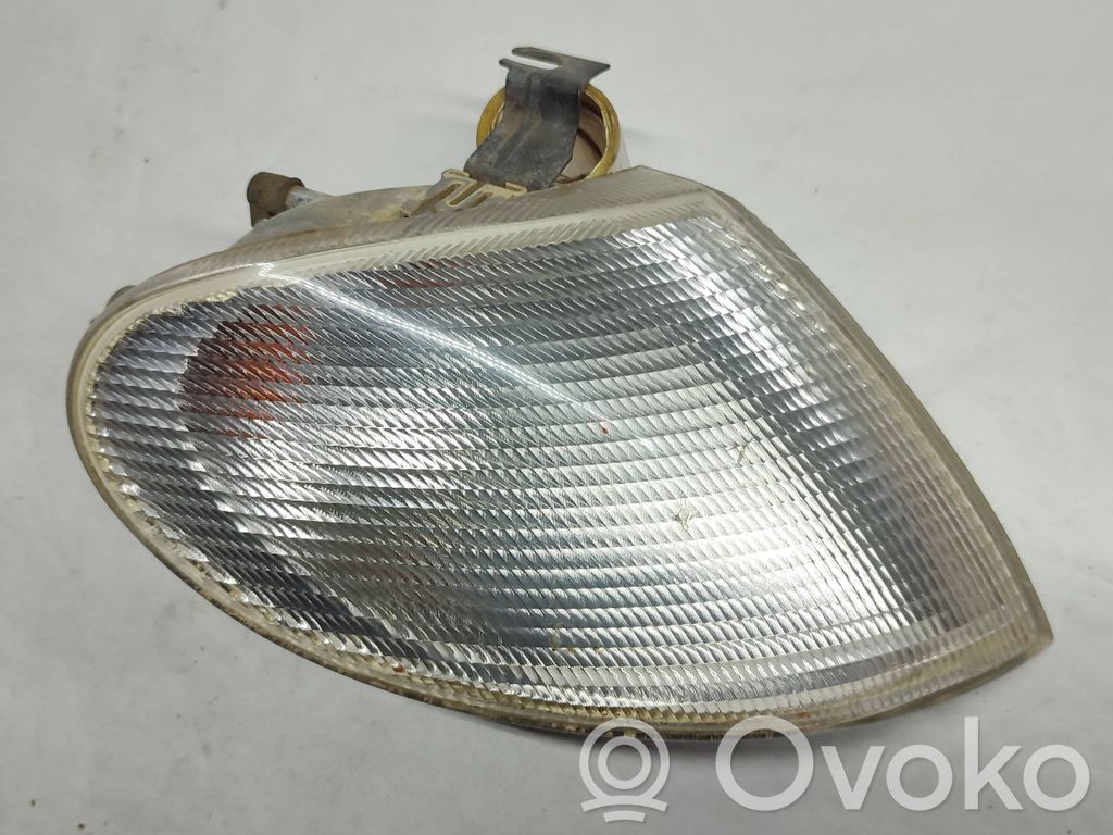Volkswagen Sharan Front indicator light 