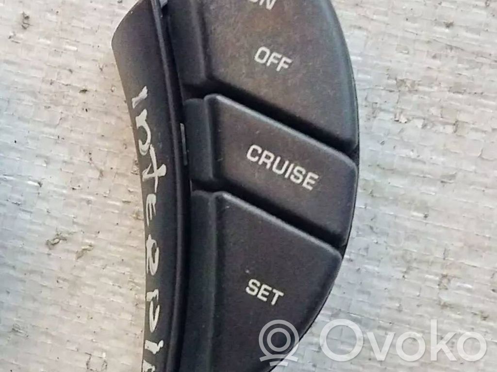 Chrysler 300M Steering wheel buttons/switches 
