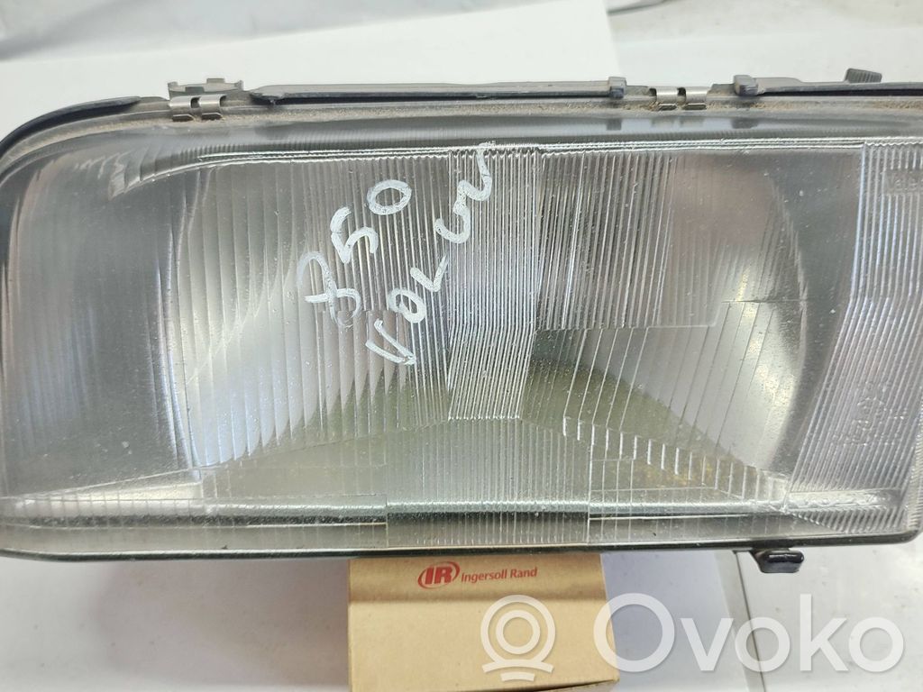 Volvo 850 Headlight/headlamp 