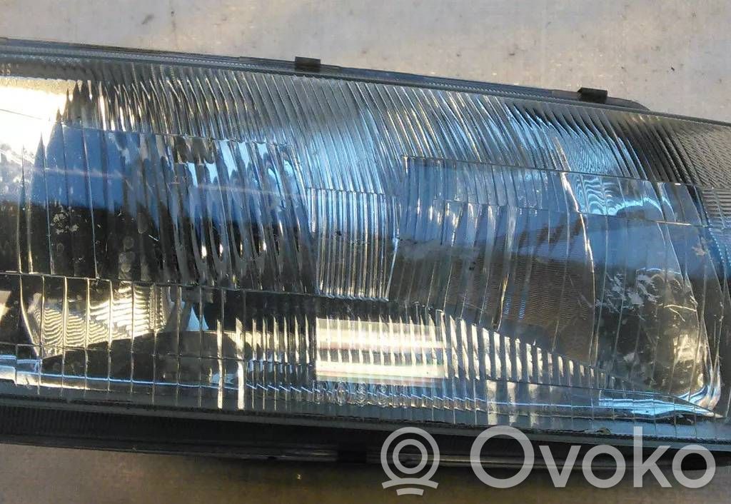 Mazda 323 Headlight/headlamp 