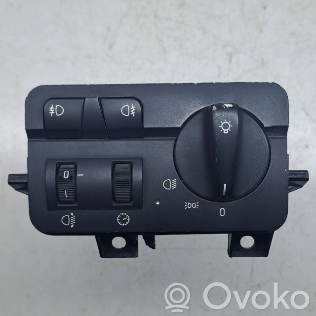 Lichtschalter   6919829,0065598,037239051