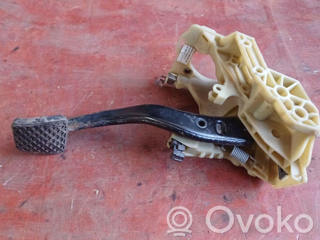 Brake pedal   676922103,4010613
