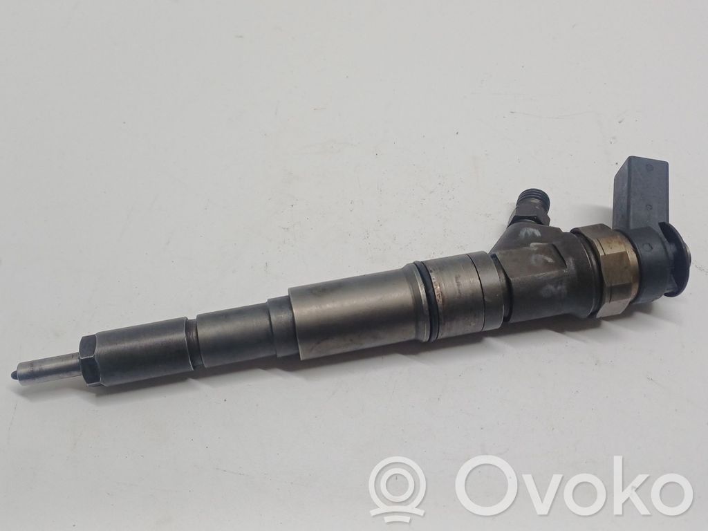 Injecteur de carburant   0445110,7790629