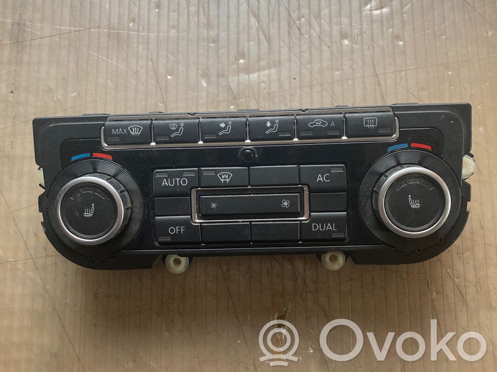 Volkswagen PASSAT CC Panel klimatyzacji 
