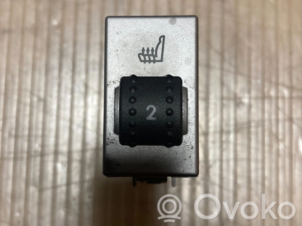 Ford Kuga I Seat heating switch 