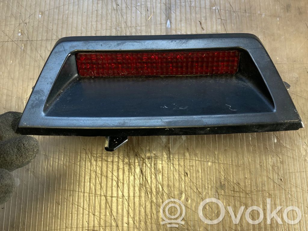 Chrysler 300 - 300C Third/center stoplight 