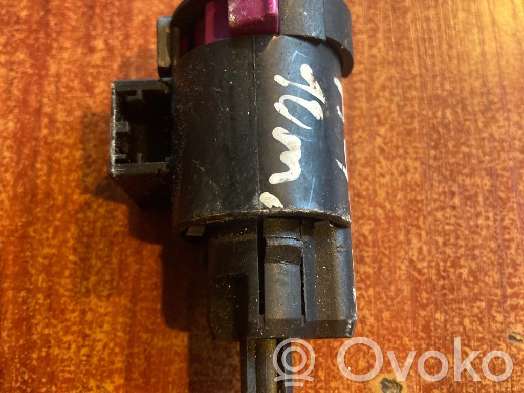 Audi A4 S4 B8 8K Brake pedal sensor switch 