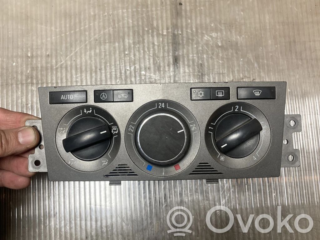 Opel Antara Climate control unit 