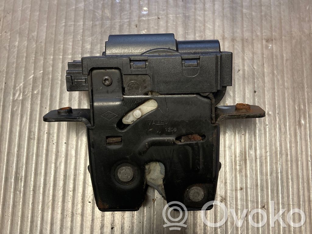 Nissan Qashqai Zamek klapy tylnej / bagażnika 